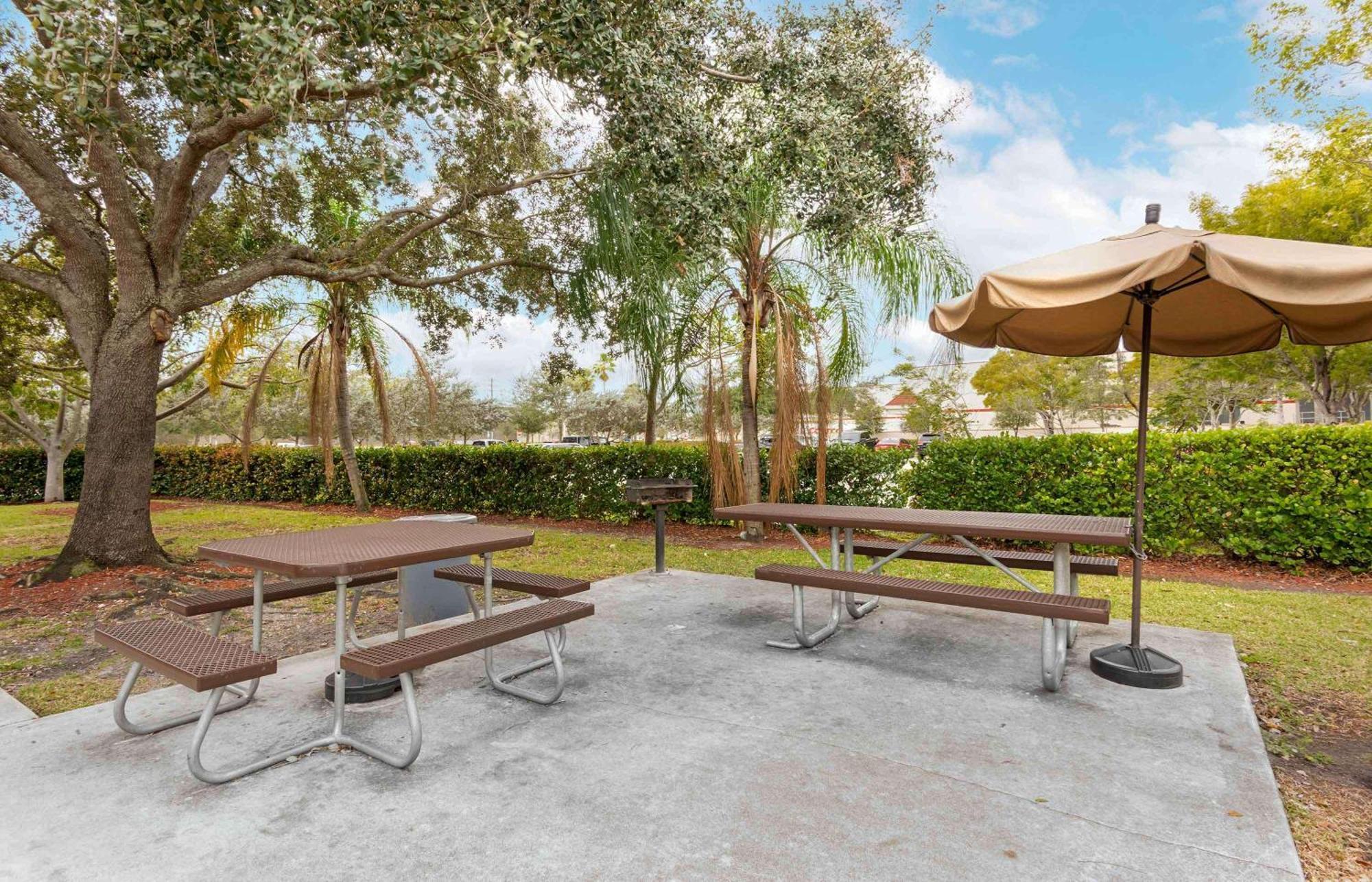 Extended Stay America Suites - Fort Lauderdale - Davie Exterior photo